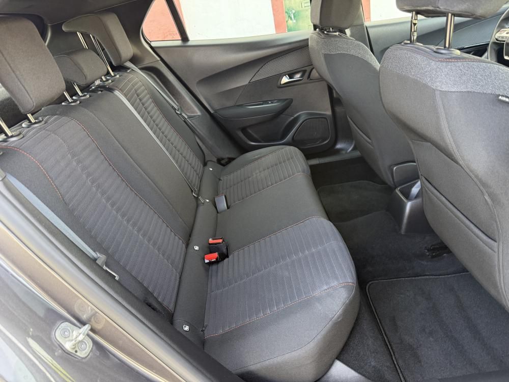 peugeot-2008-2023-gasolina-1199cc