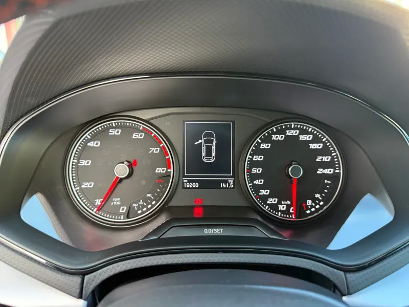 seat-arona-2022-gasolina-999cc