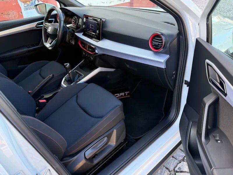 seat-arona-2022-gasolina-999cc