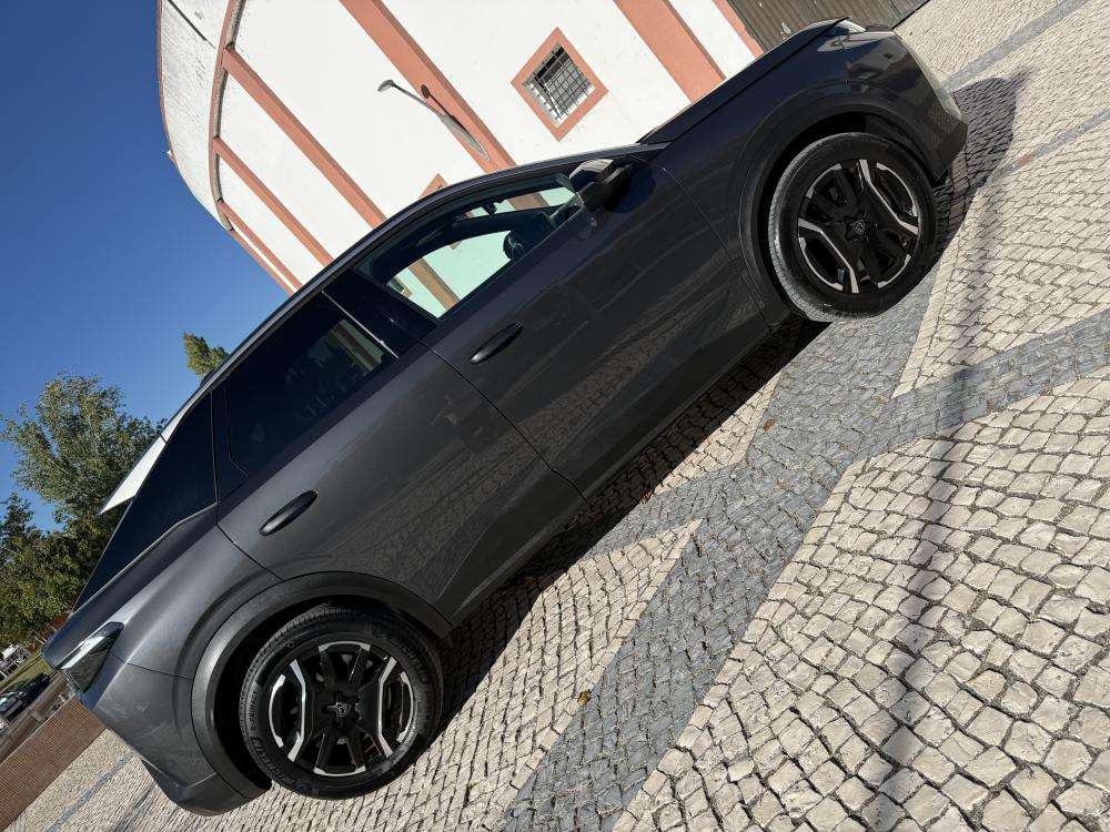 peugeot-e-3008-2024-eletrico-0cc
