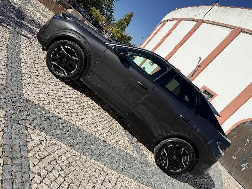 peugeot-e-3008-2024-eletrico-0cc