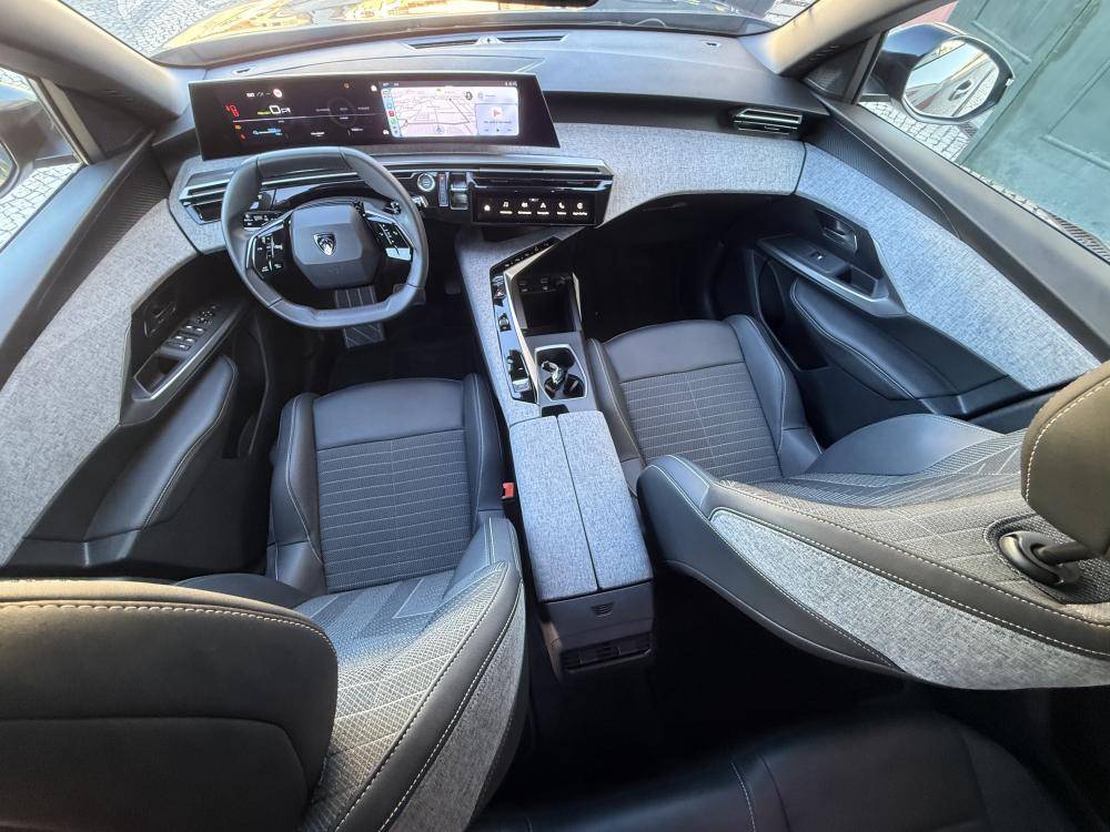peugeot-e-3008-2024-eletrico-0cc