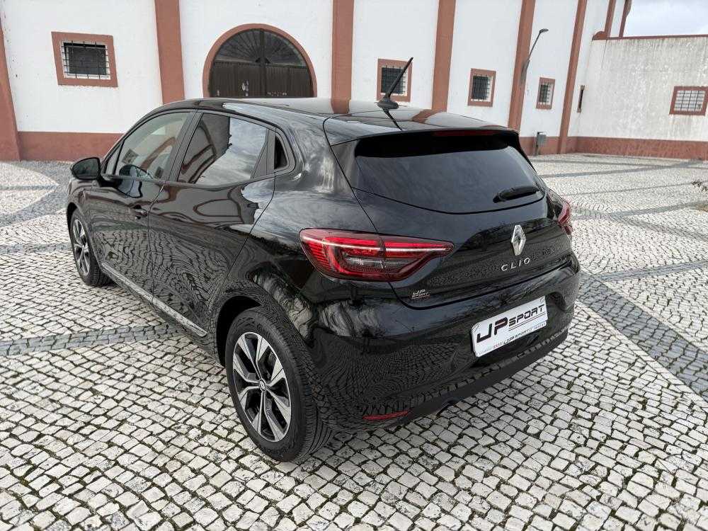 renault-clio-2023-diesel-1461cc