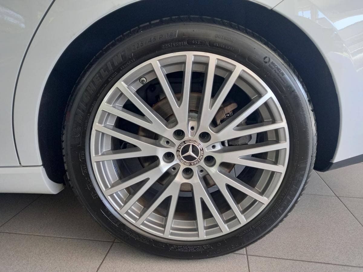 mercedes-benz-cla-2021-gasolina-1380cc