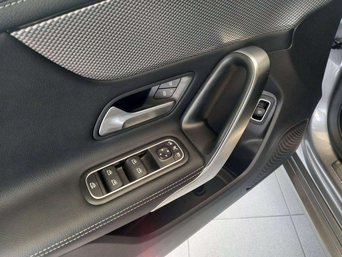 mercedes-benz-cla-2021-diesel-1950cc