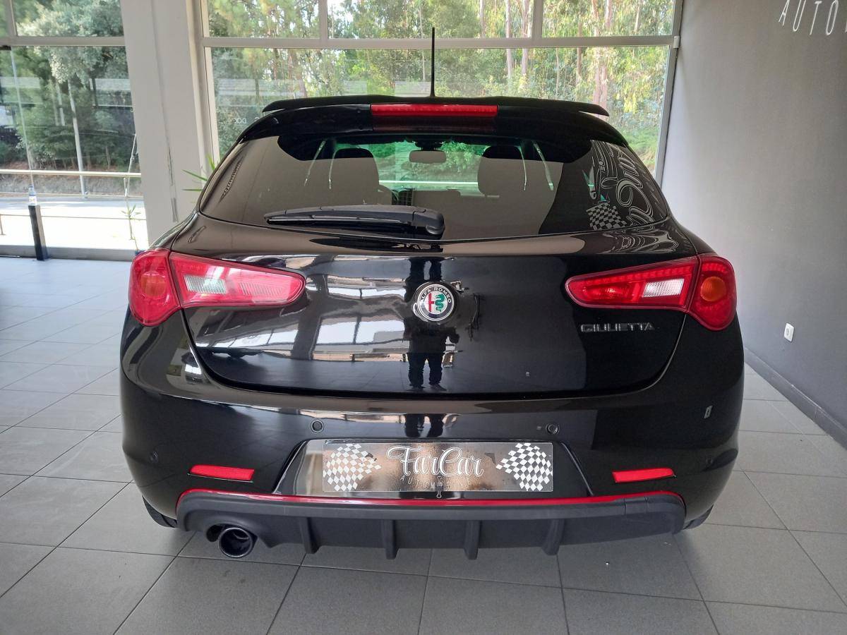 alfa-romeo-giulietta-2019-diesel-1598cc