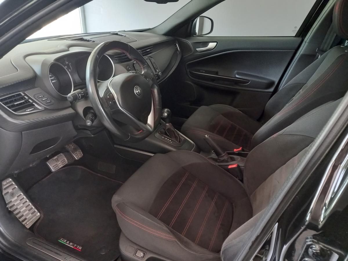 alfa-romeo-giulietta-2019-diesel-1598cc