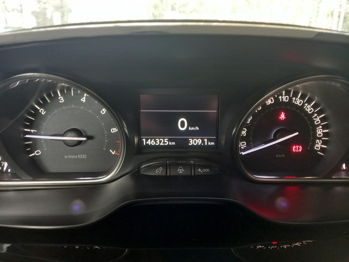 peugeot-2008-2015-gasolina-1199cc