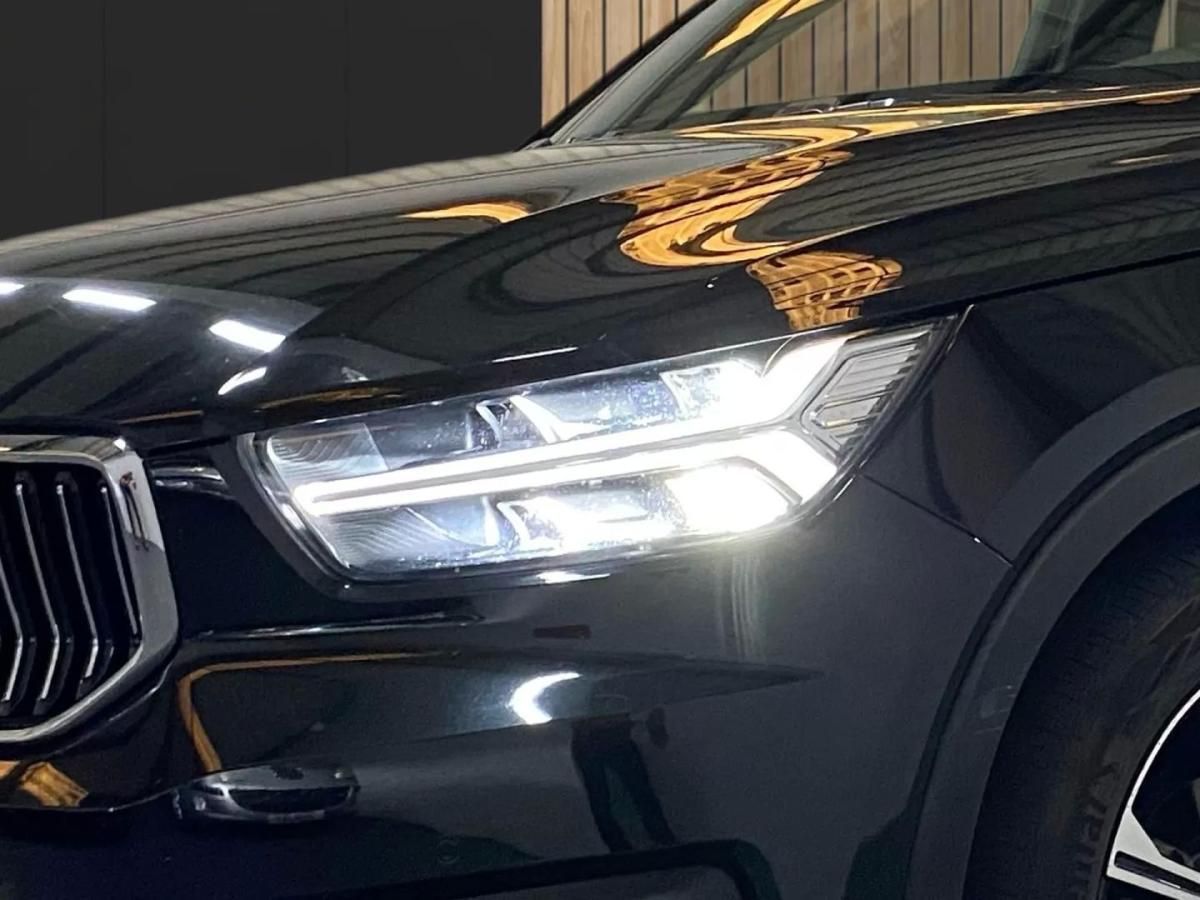 volvo-xc40-2019-diesel-1969cc