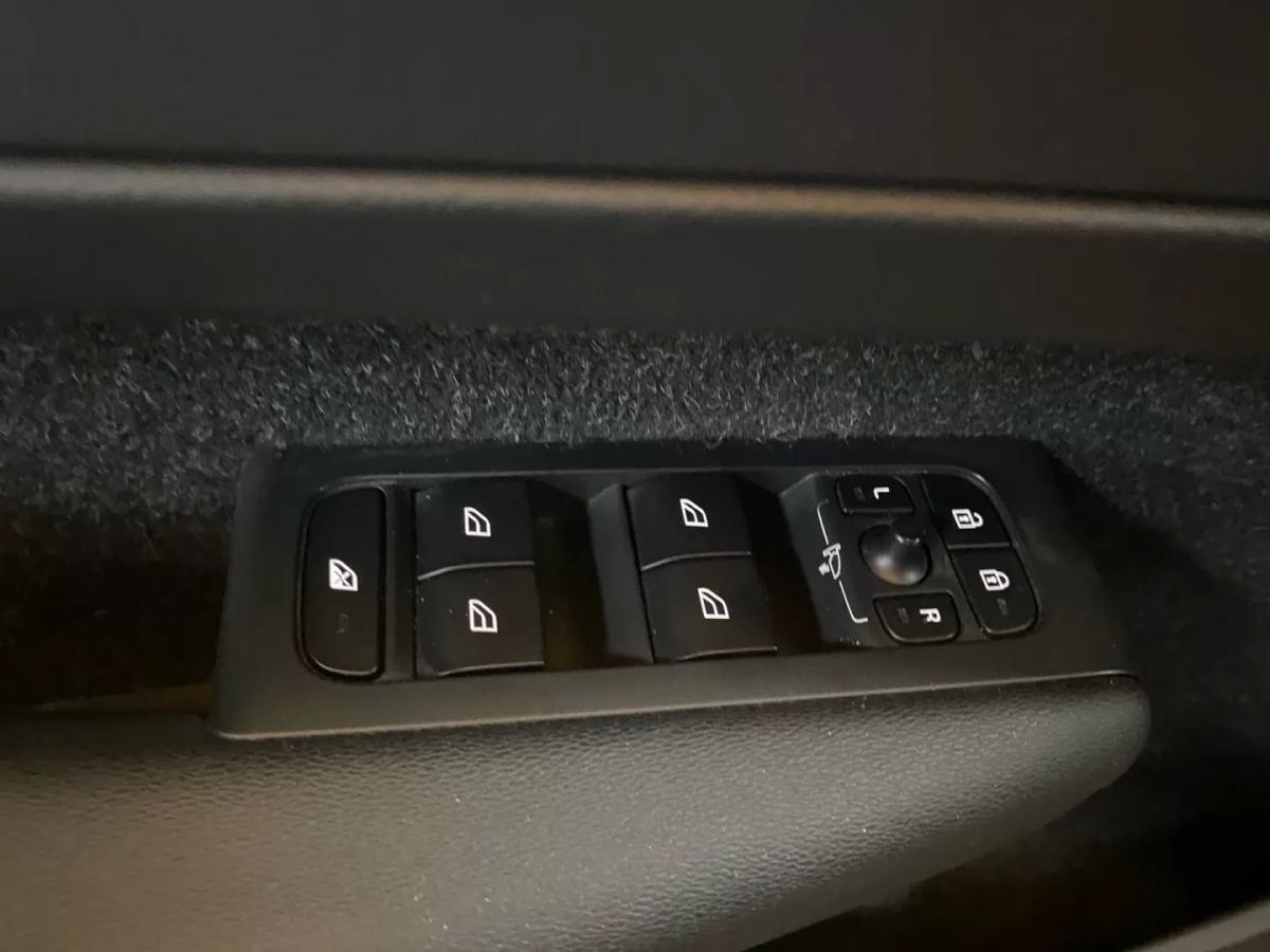 volvo-xc40-2019-diesel-1969cc