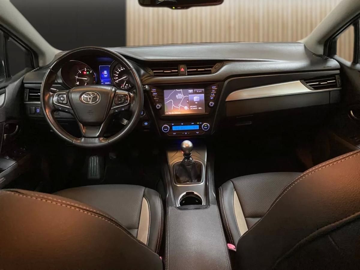 toyota-avensis-sw-2015-diesel-1995cc