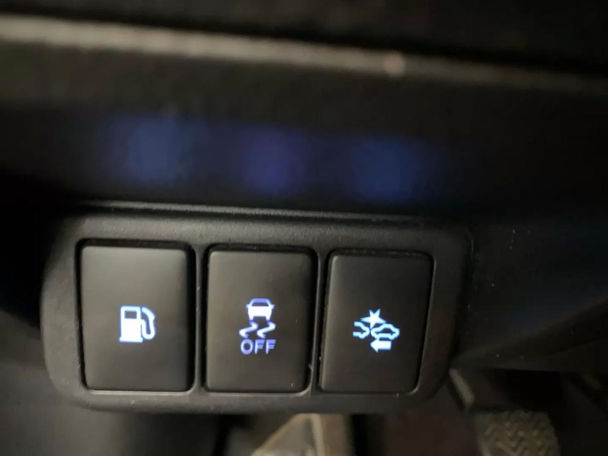 toyota-avensis-sw-2015-diesel-1995cc