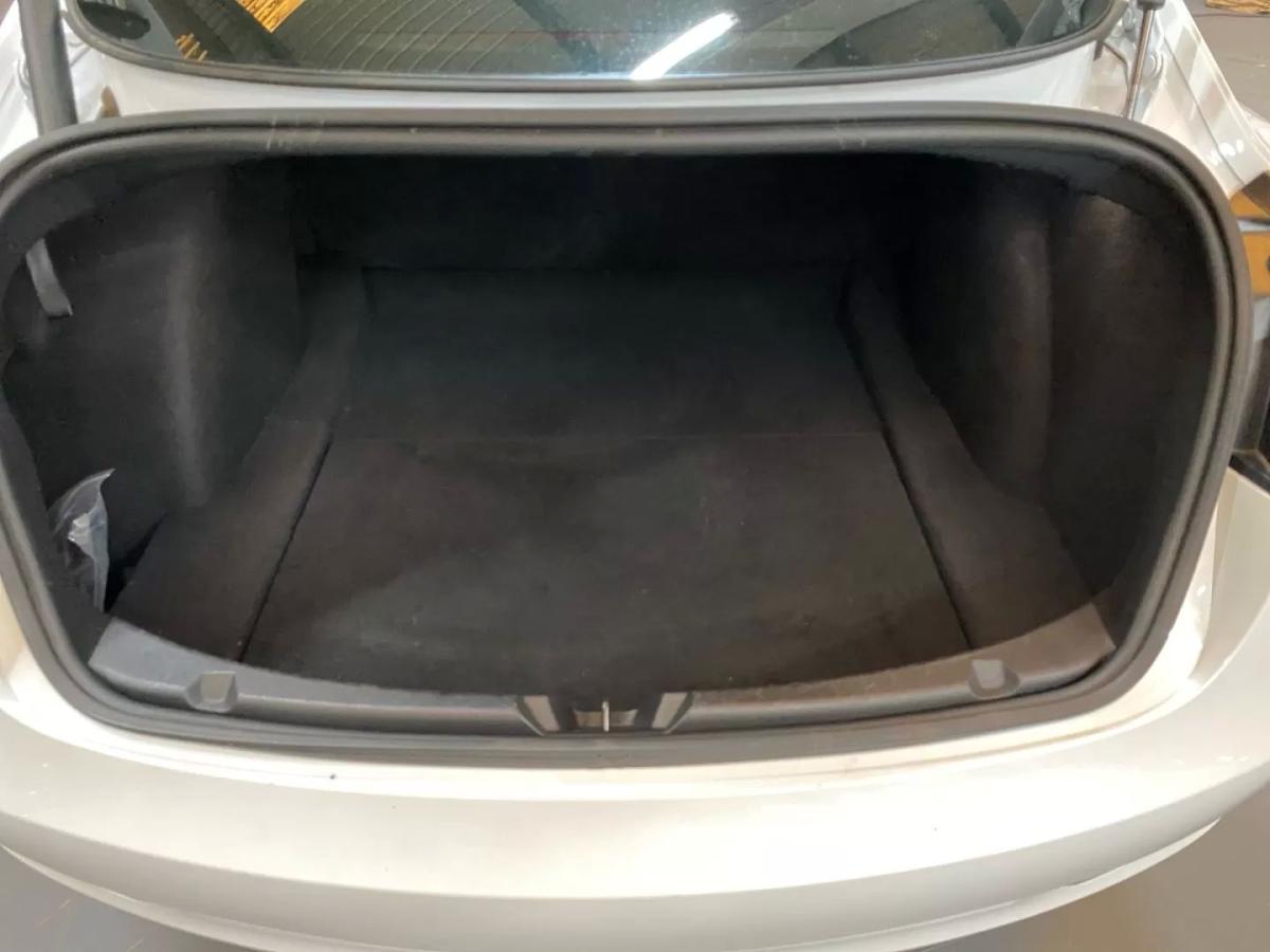 tesla-model-3-2023-eletrico-200cc