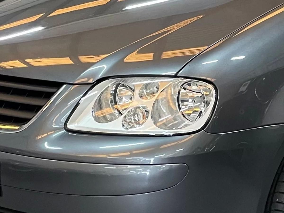 volkswagen-touran-2009-diesel-1968cc