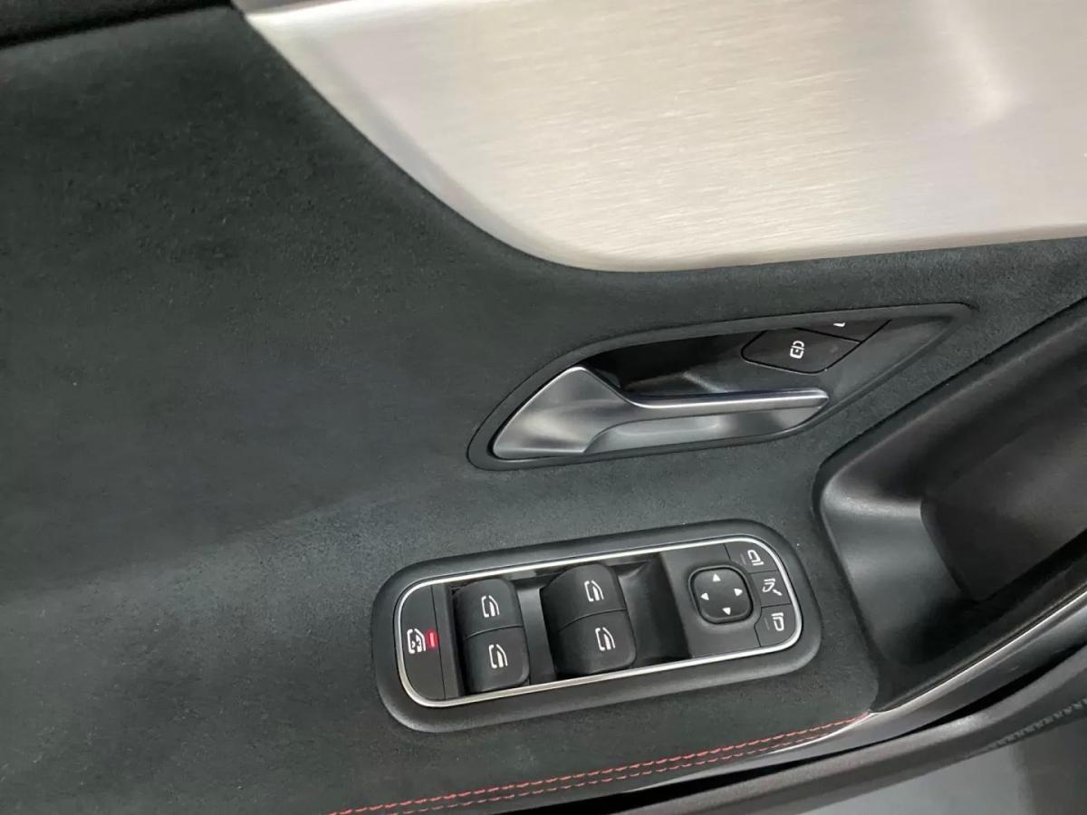 mercedes-benz-classe-a-2023-gasolina-1991cc