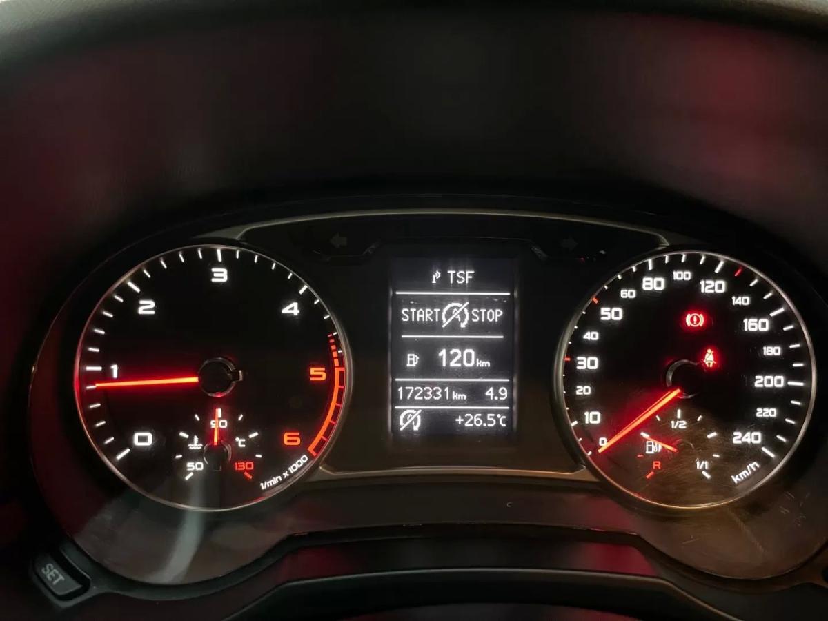 audi-a1-2011-diesel-1598cc