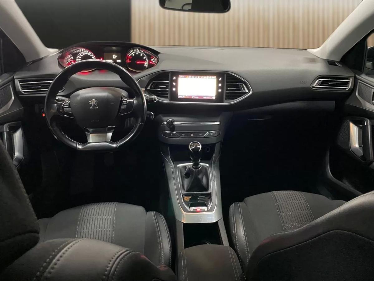 peugeot-308-sw-2019-gasolina-1199cc