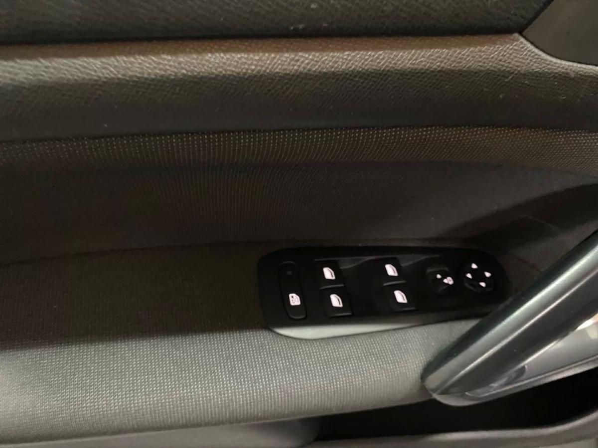 peugeot-308-sw-2019-gasolina-1199cc
