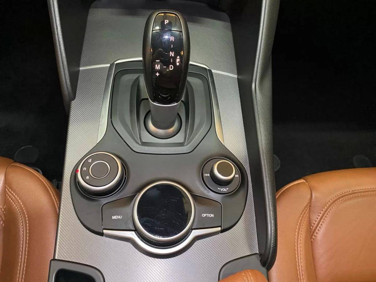alfa-romeo-giulia-2016-diesel-2143cc