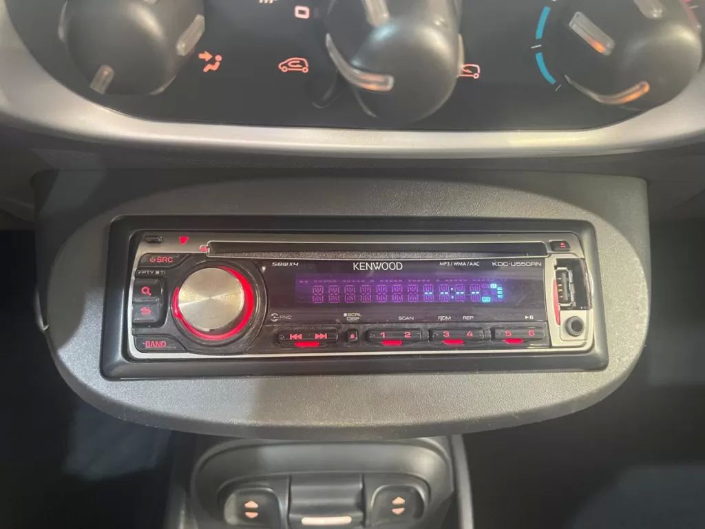 renault-wind-2011-gasolina-1149cc