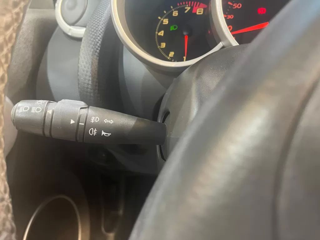 renault-wind-2011-gasolina-1149cc