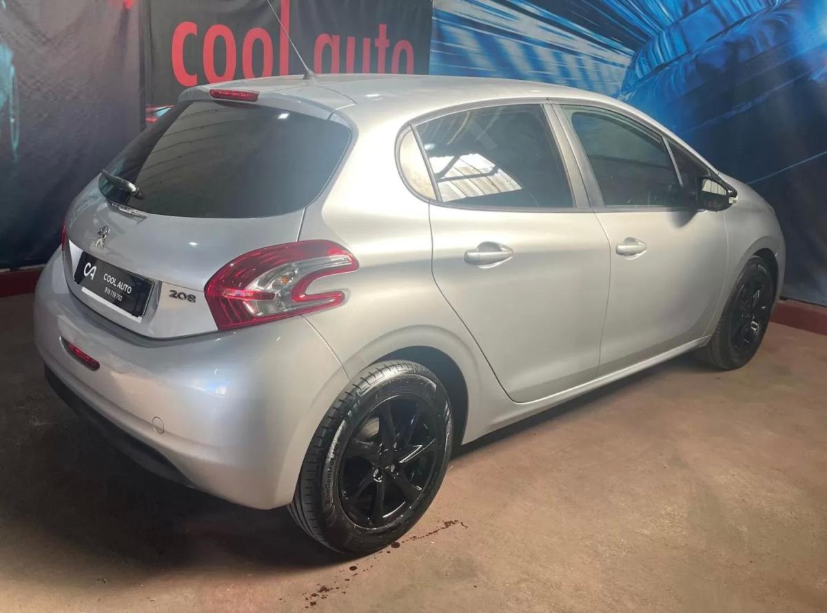 peugeot-208-2013-gasolina-1199cc
