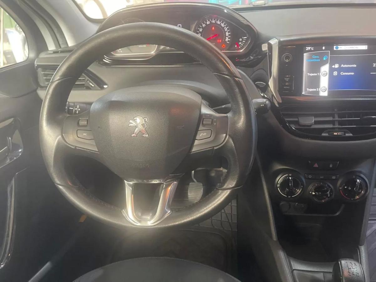 peugeot-208-2013-gasolina-1199cc
