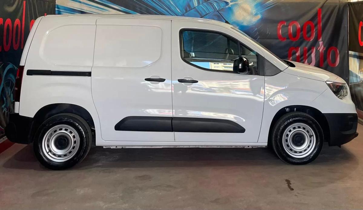 opel-combo-2023-diesel-1499cc