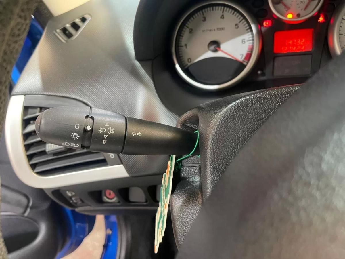 peugeot-206-2011-gasolina-1124cc