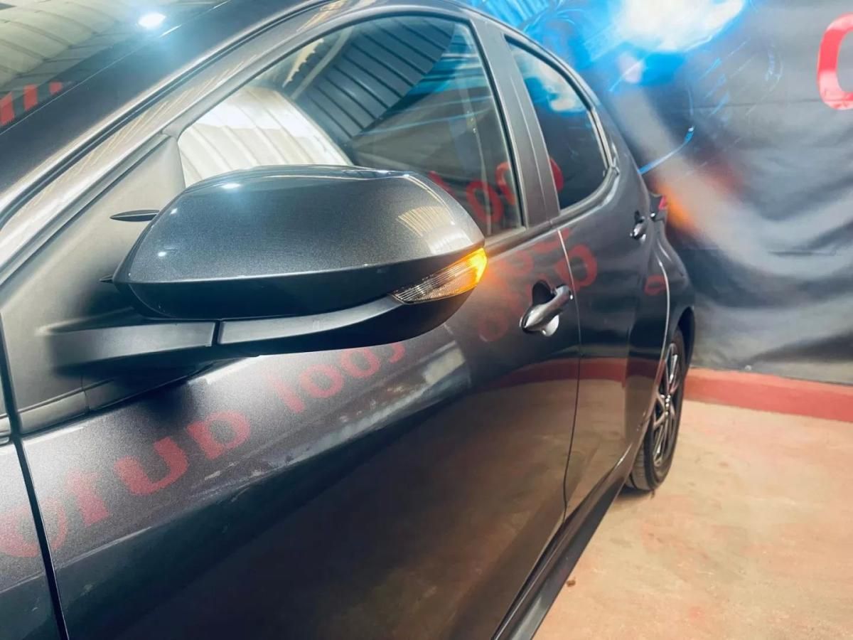 toyota-yaris-2023-gasolina-998cc