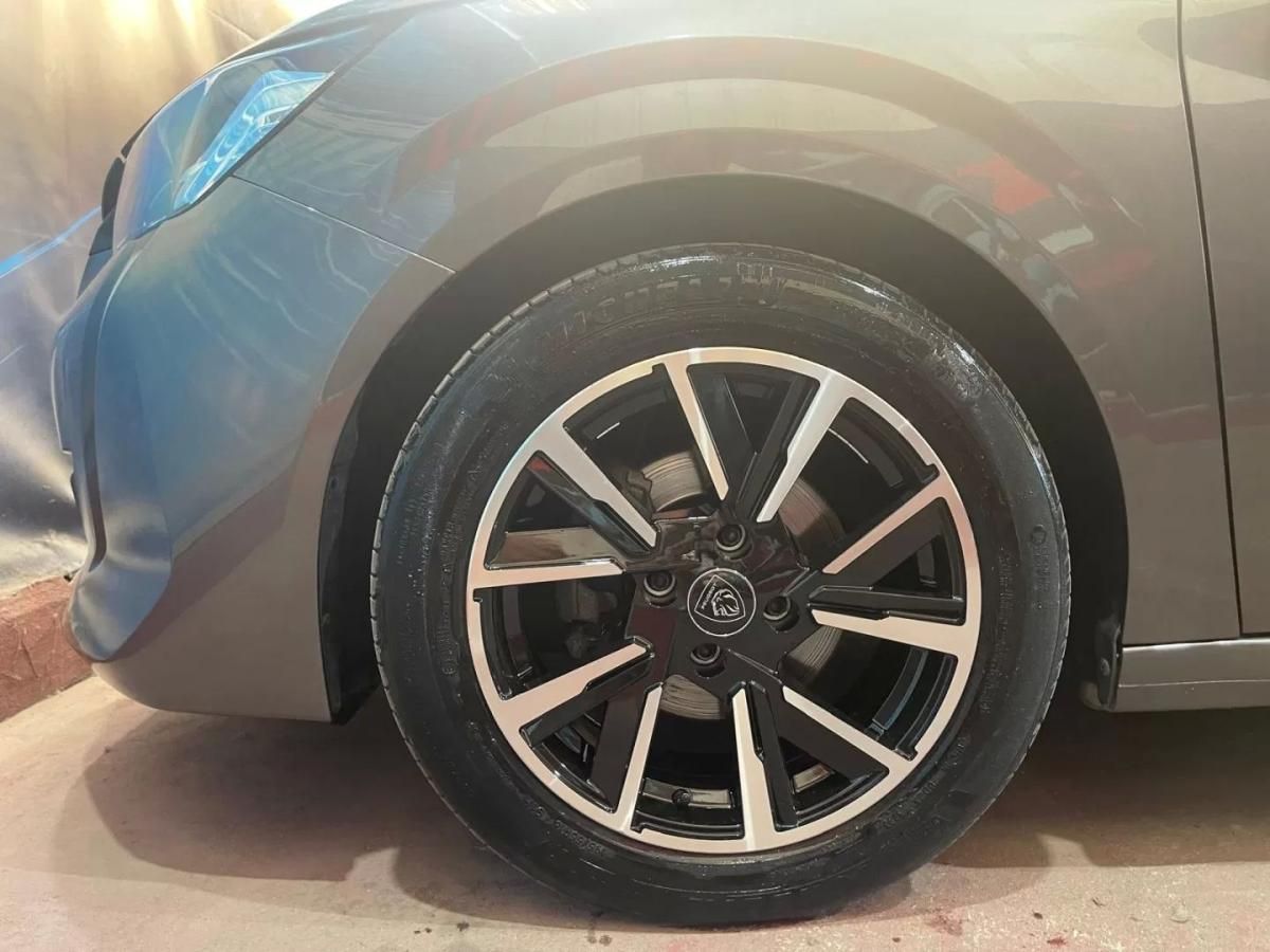 peugeot-208-2023-gasolina-1199cc