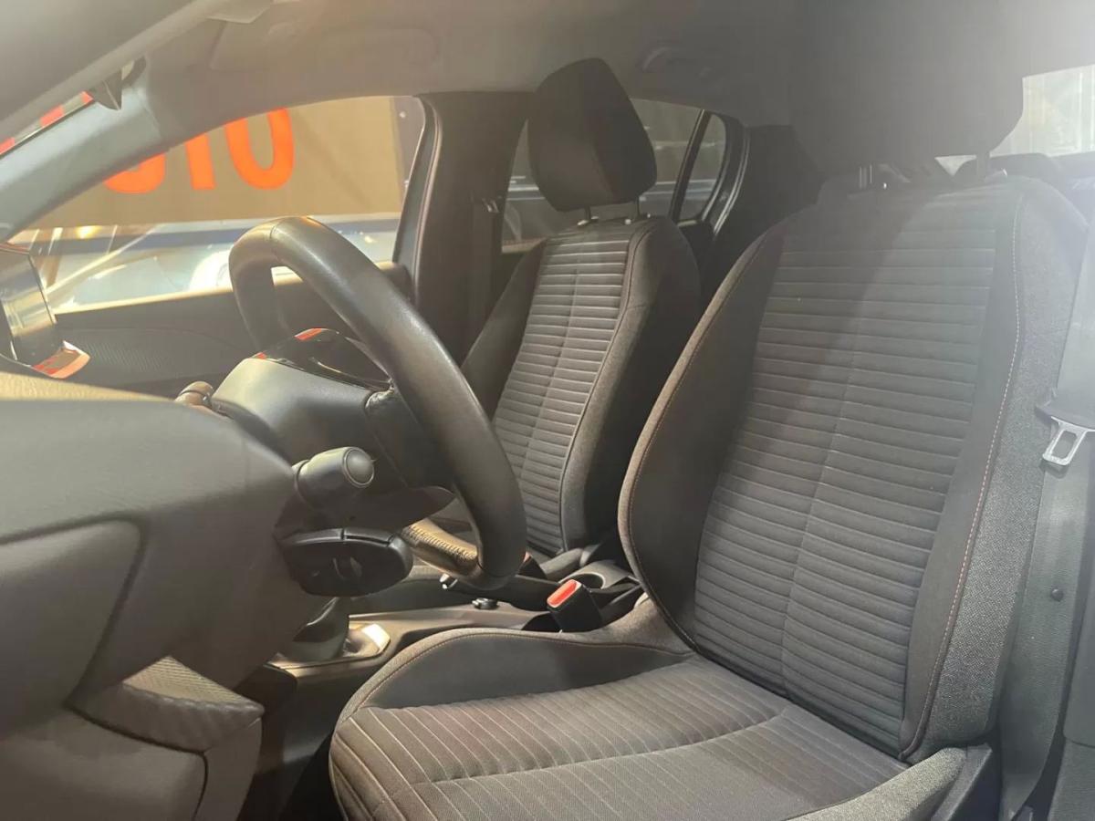 peugeot-208-2023-gasolina-1199cc
