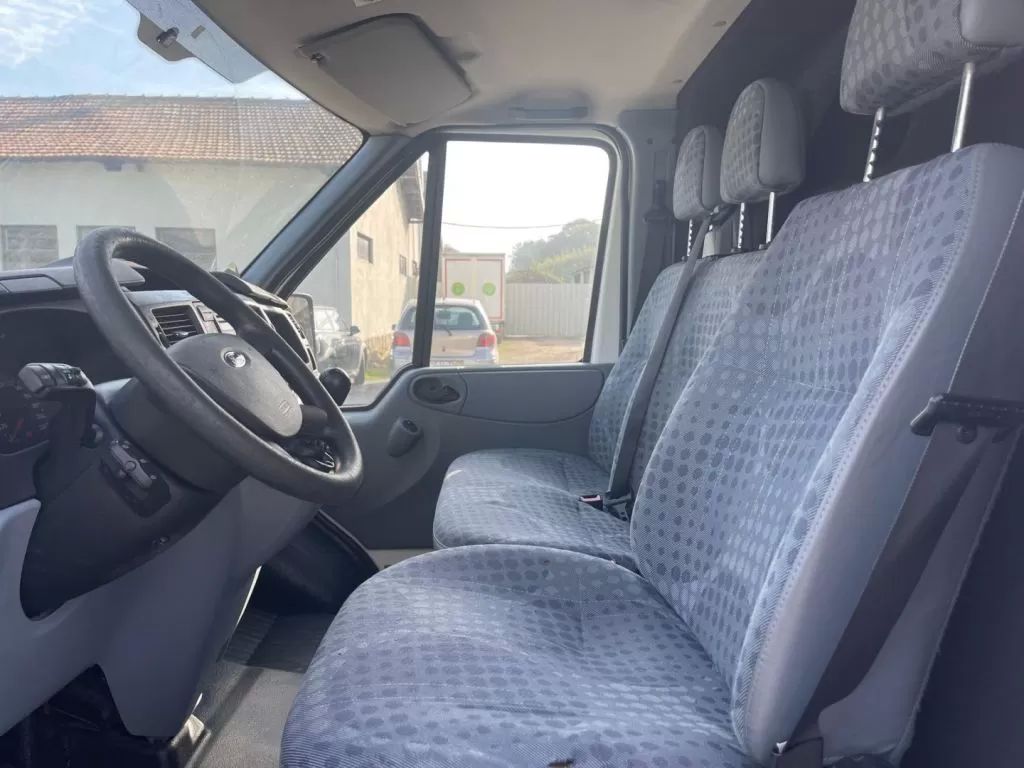 ford-transit-2012-diesel-2200cc