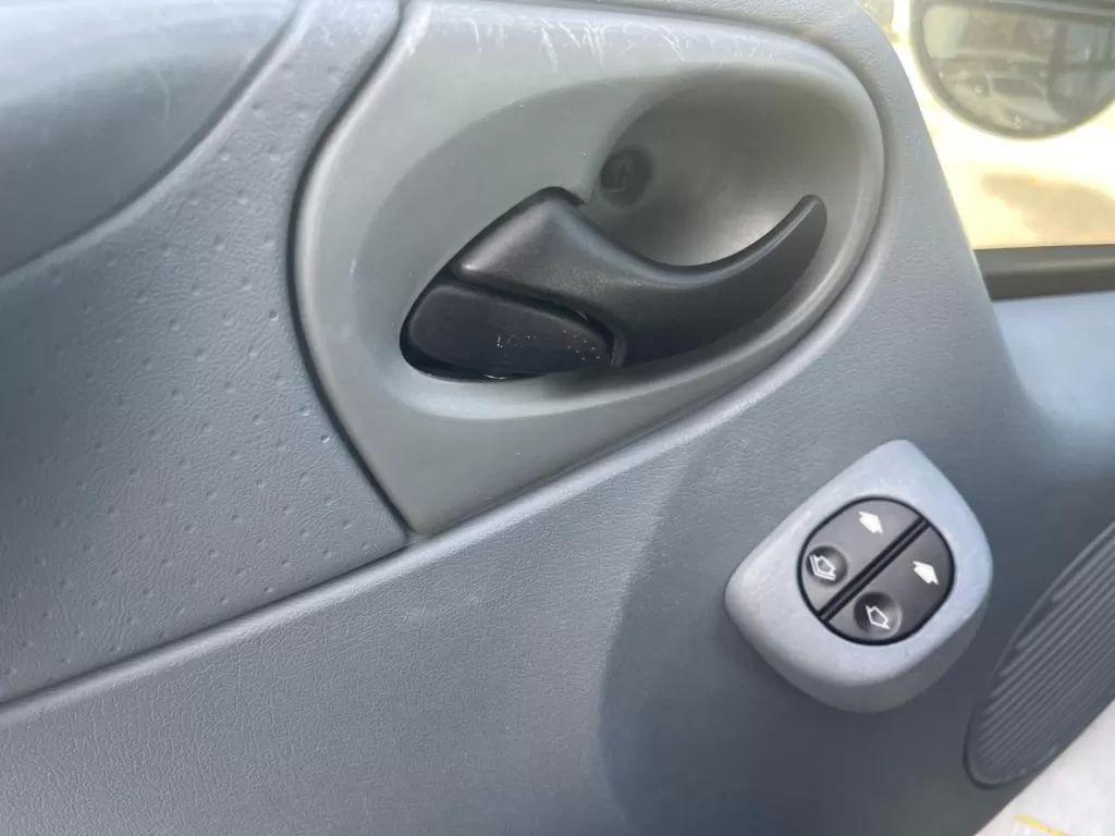 ford-transit-2012-diesel-2200cc