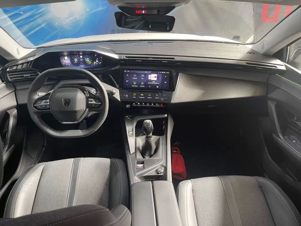 peugeot-308-sw-2022-diesel-1499cc