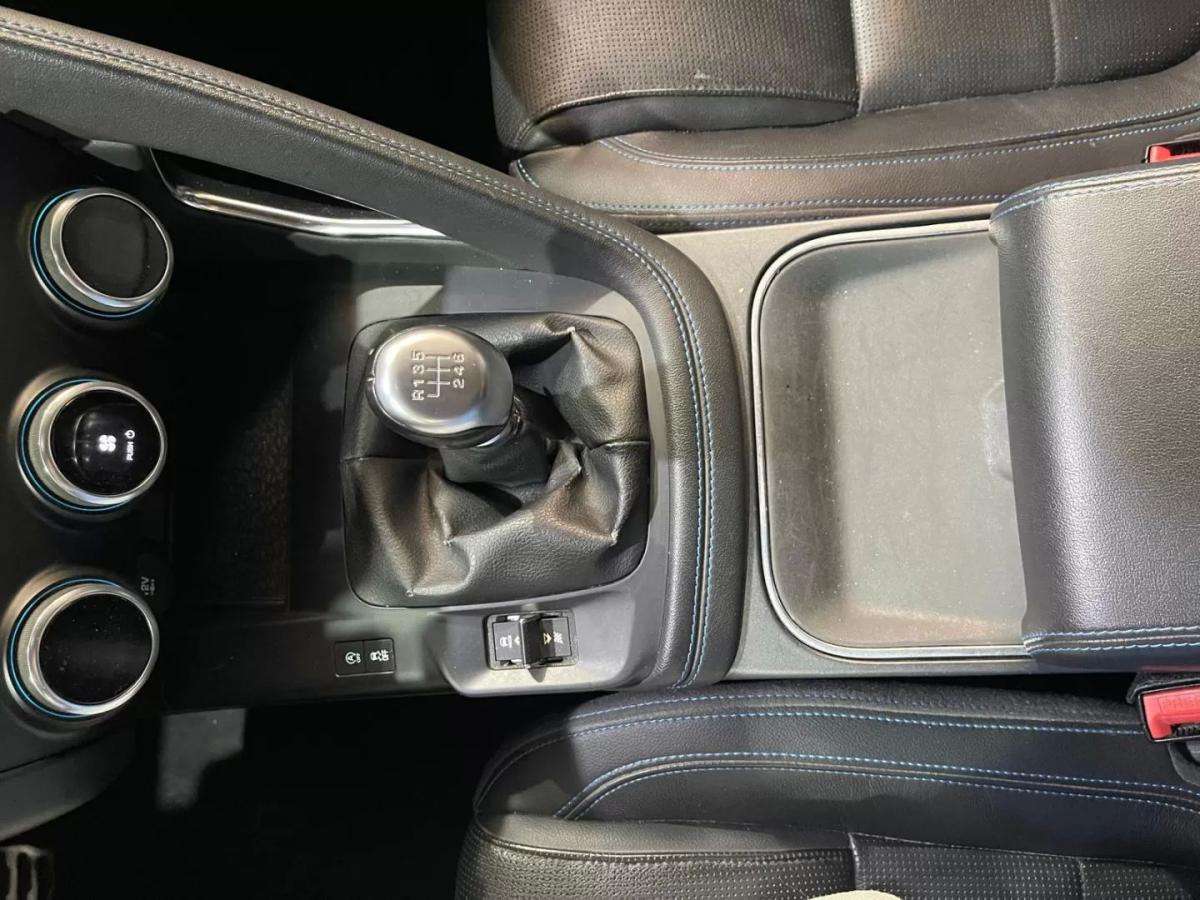 jaguar-e-pace-2018-diesel-1999cc