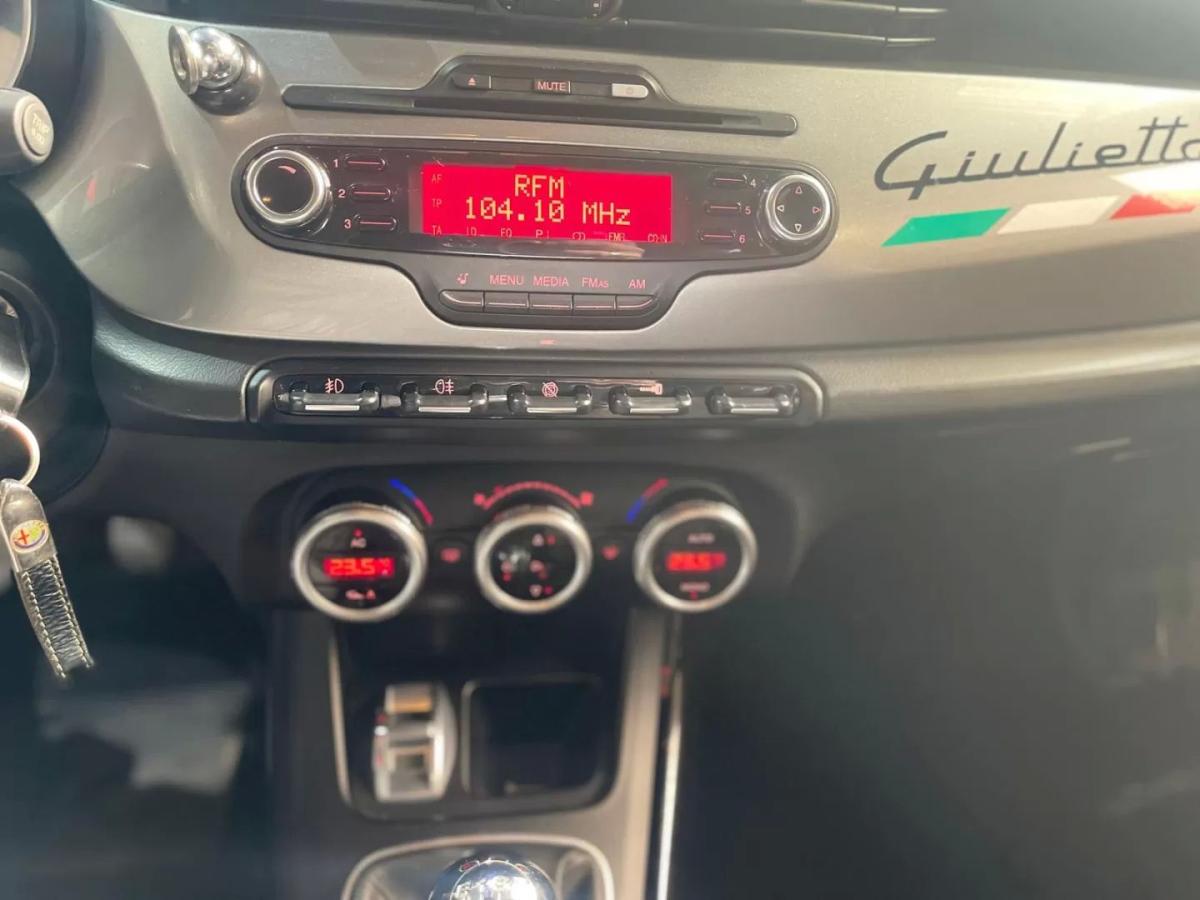 alfa-romeo-giulietta-2011-diesel-1598cc