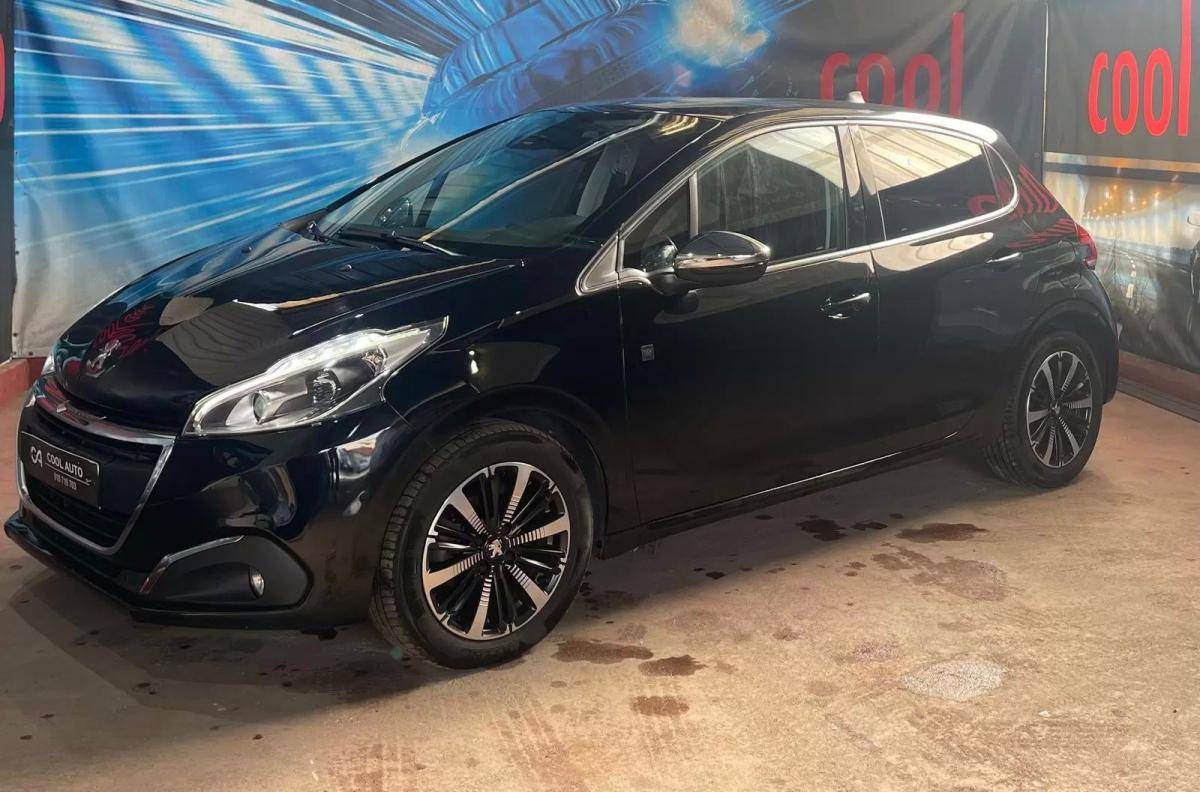 peugeot-208-2018-gasolina-1199cc