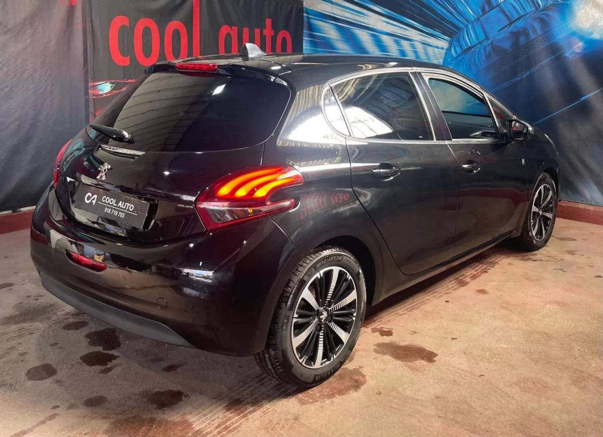 peugeot-208-2018-gasolina-1199cc