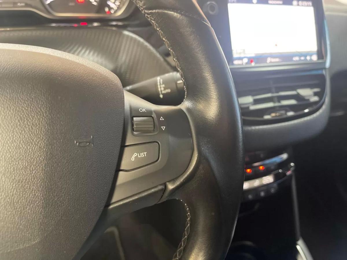 peugeot-208-2018-gasolina-1199cc