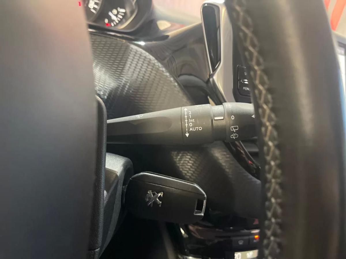 peugeot-208-2018-gasolina-1199cc