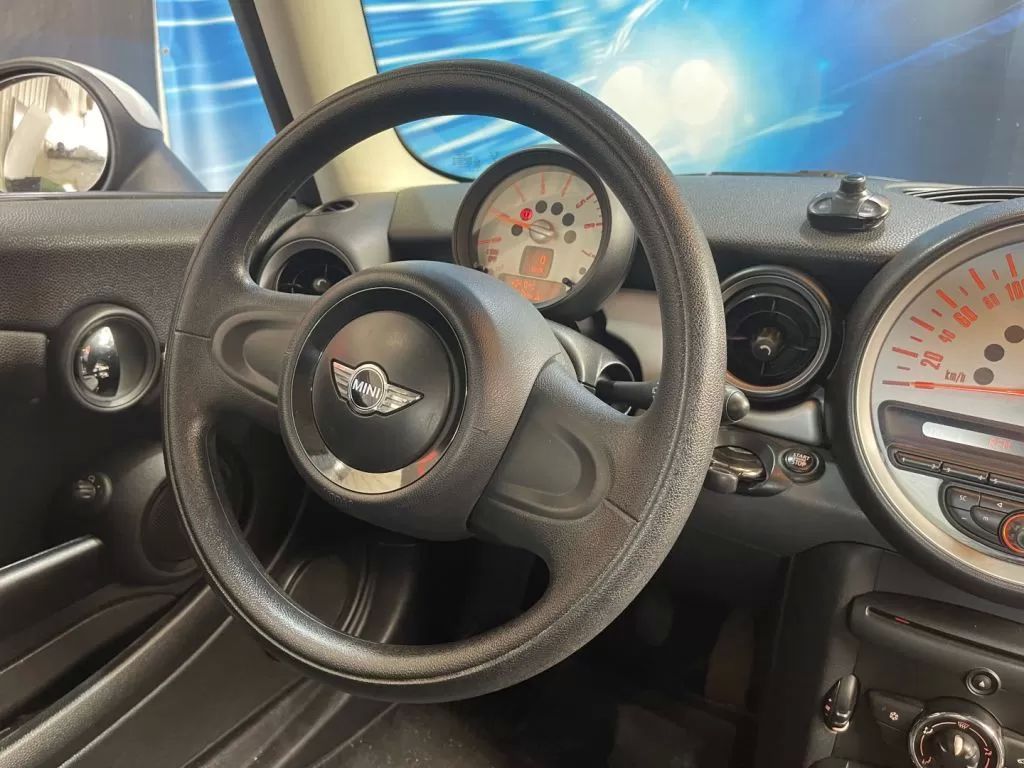 mini-one-2011-diesel-1560cc