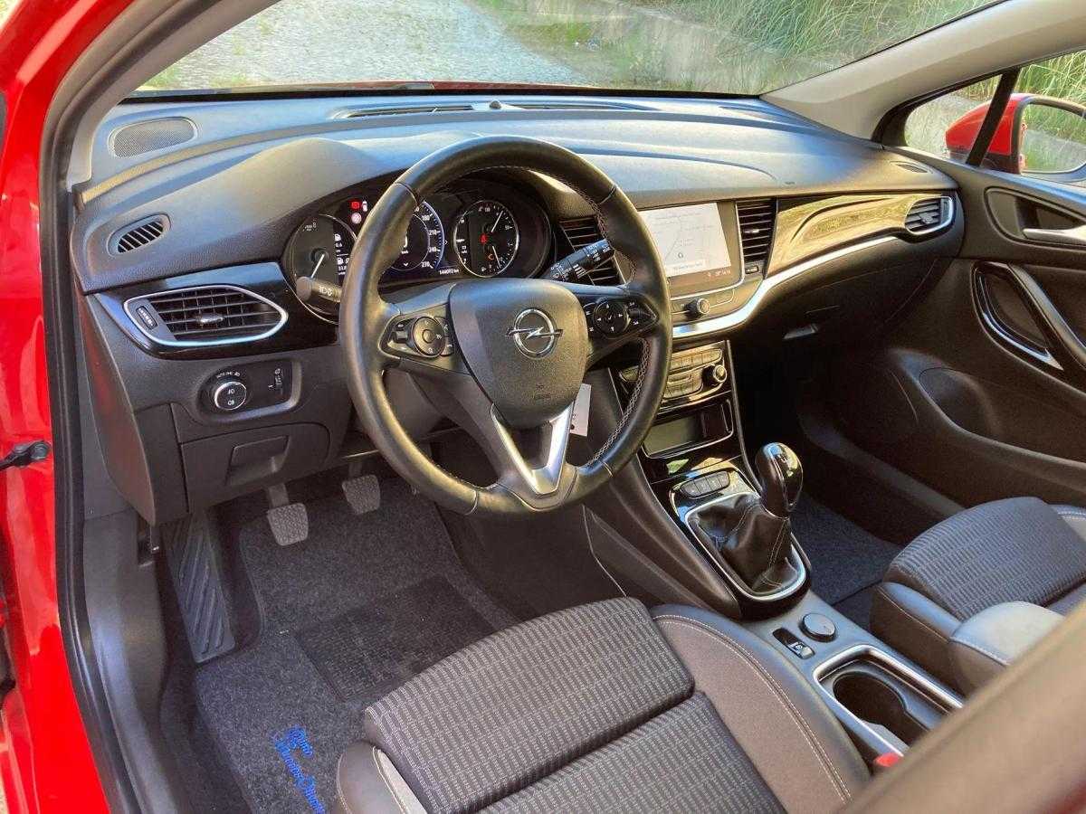 opel-astra-sport-tourer-2021-gasolina-1199cc