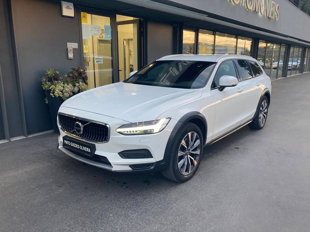 volvo-v40-cross-country-2020-diesel-1969cc