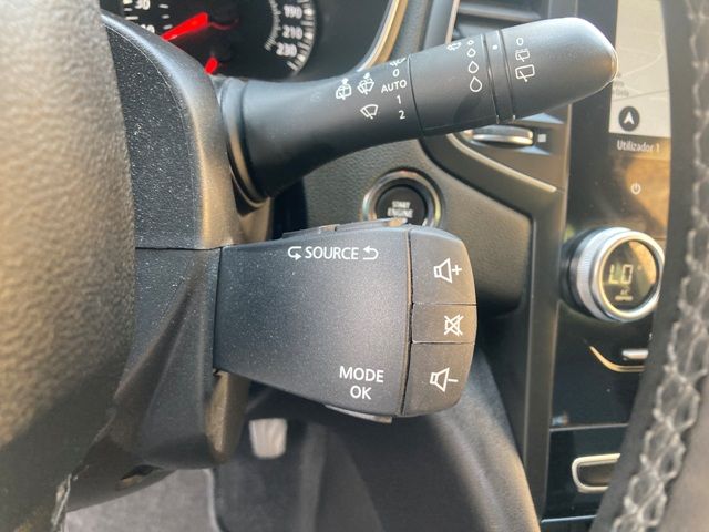 renault-megane-sport-tourer-2022-diesel-1461cc