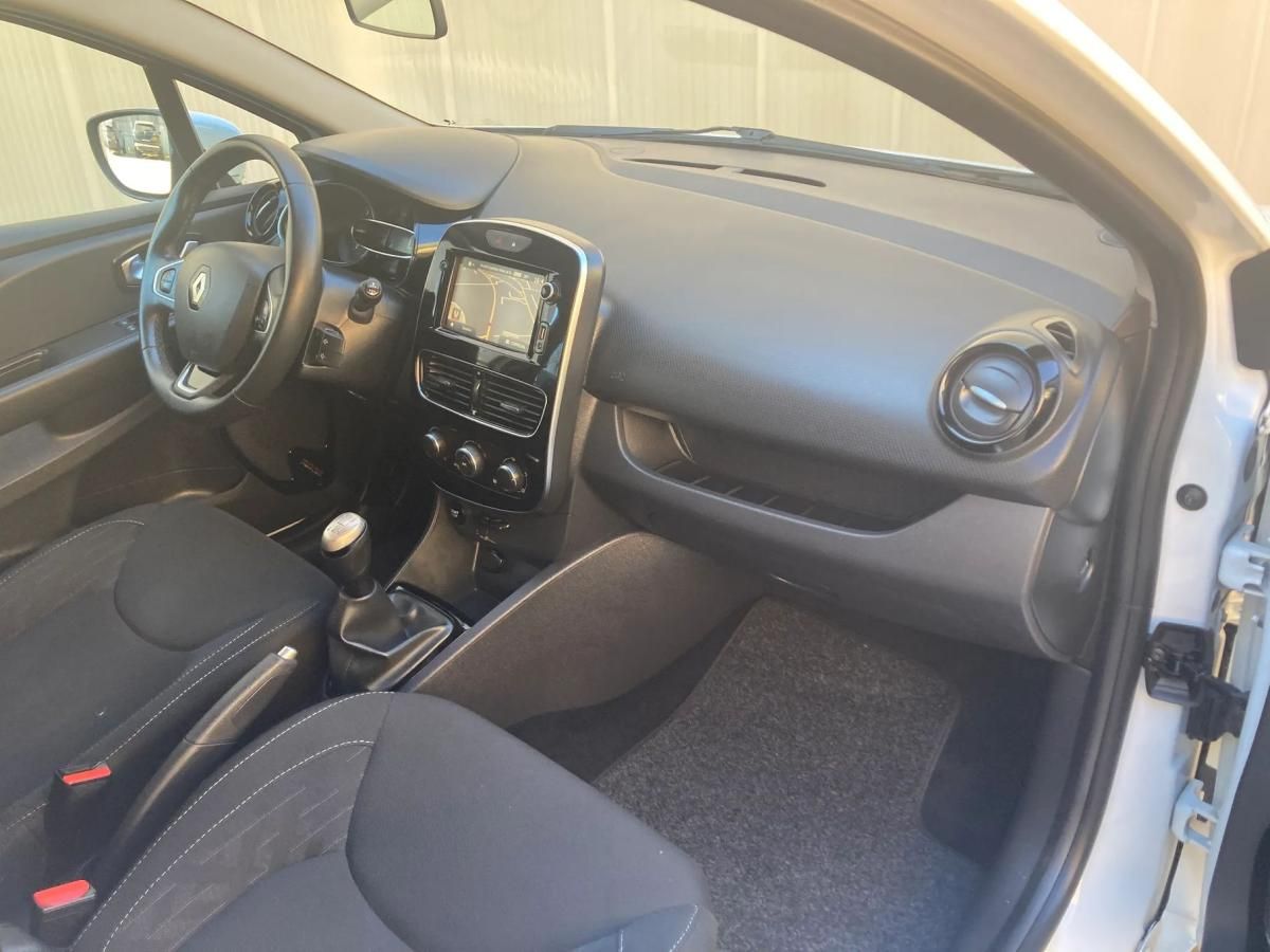 renault-clio-sport-tourer-2019-diesel-1461cc