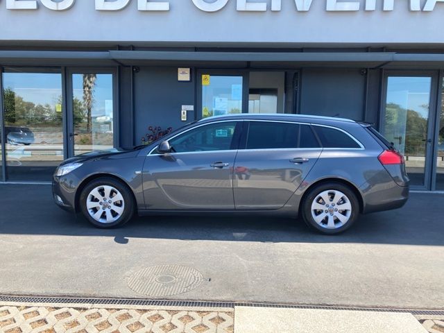 opel-insignia-sports-tourer-2011-diesel-1956cc