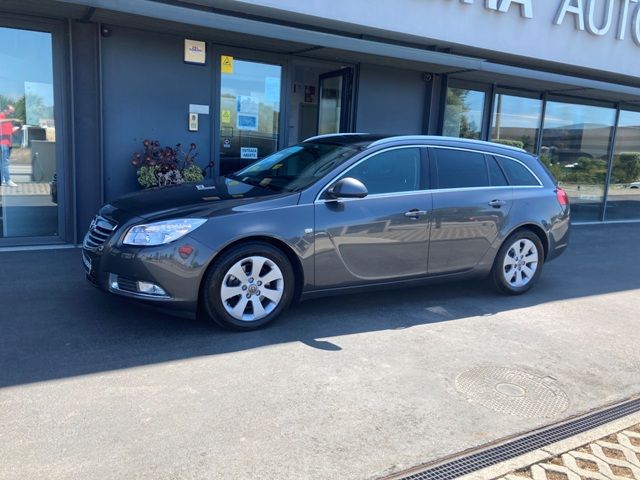 opel-insignia-sports-tourer-2011-diesel-1956cc