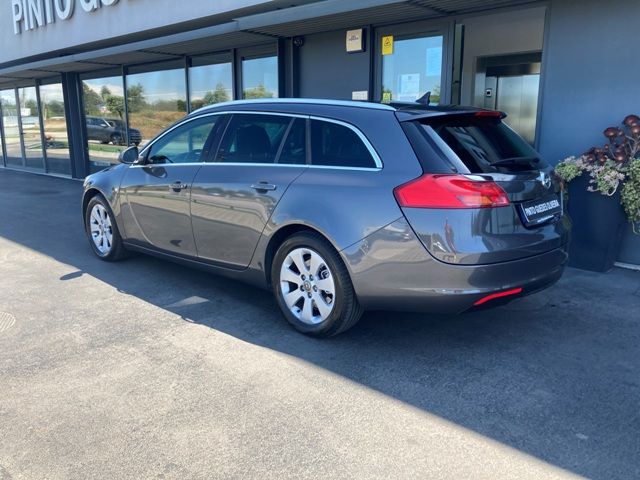 opel-insignia-sports-tourer-2011-diesel-1956cc