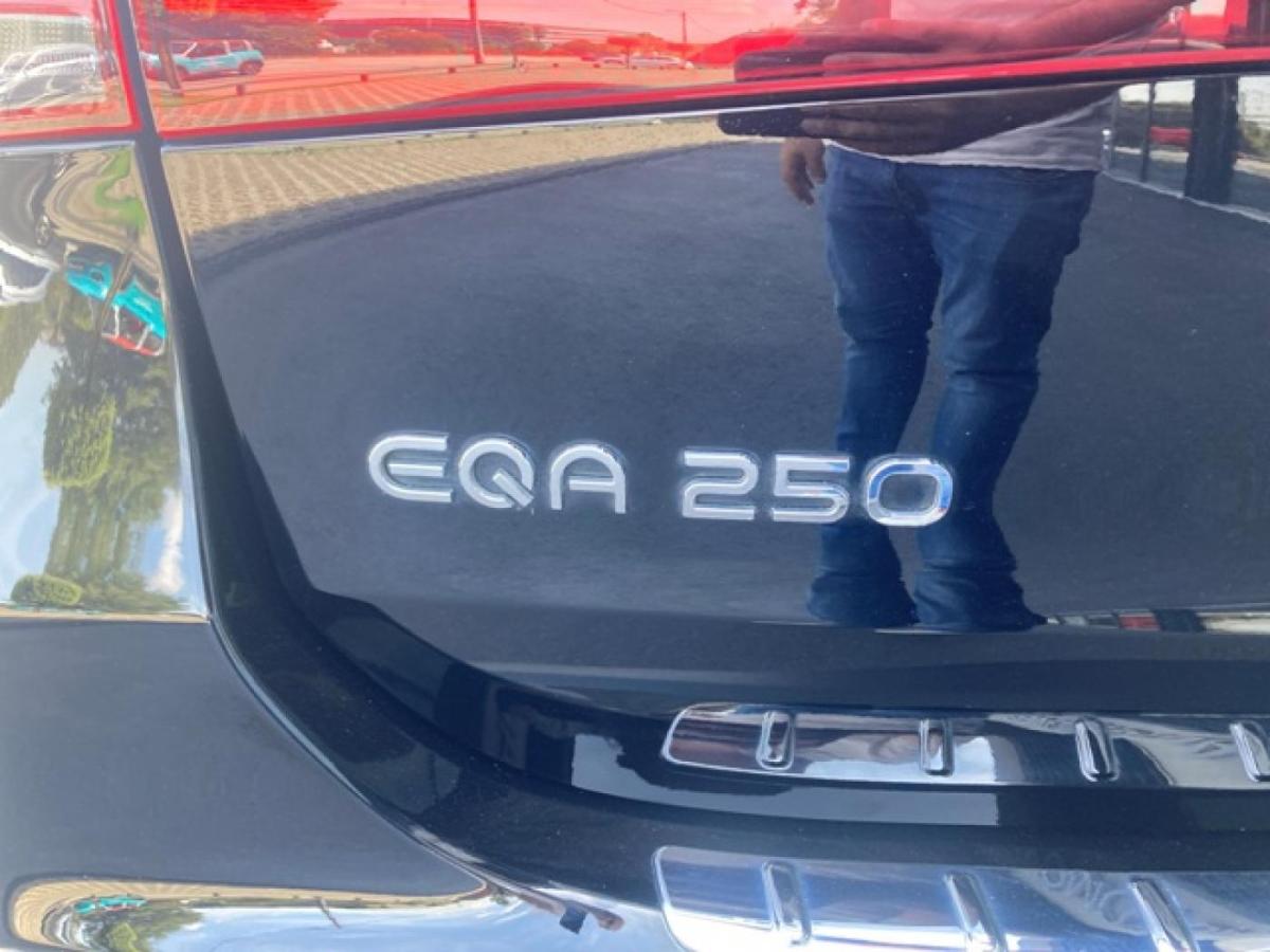 mercedes-benz-eqa-2023-eletrico-0cc